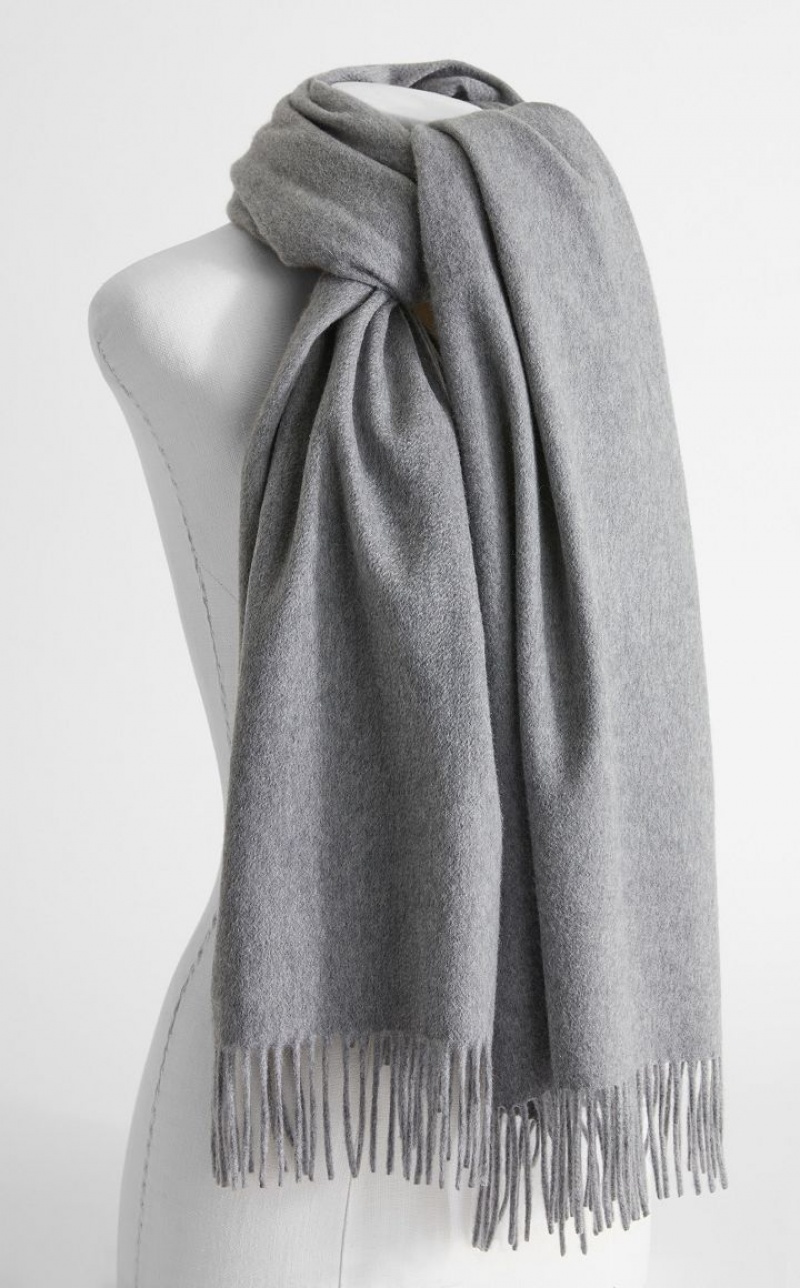 Max Mara Cashmere Stole With Embroidery Schals Hellgrau | MMR594278