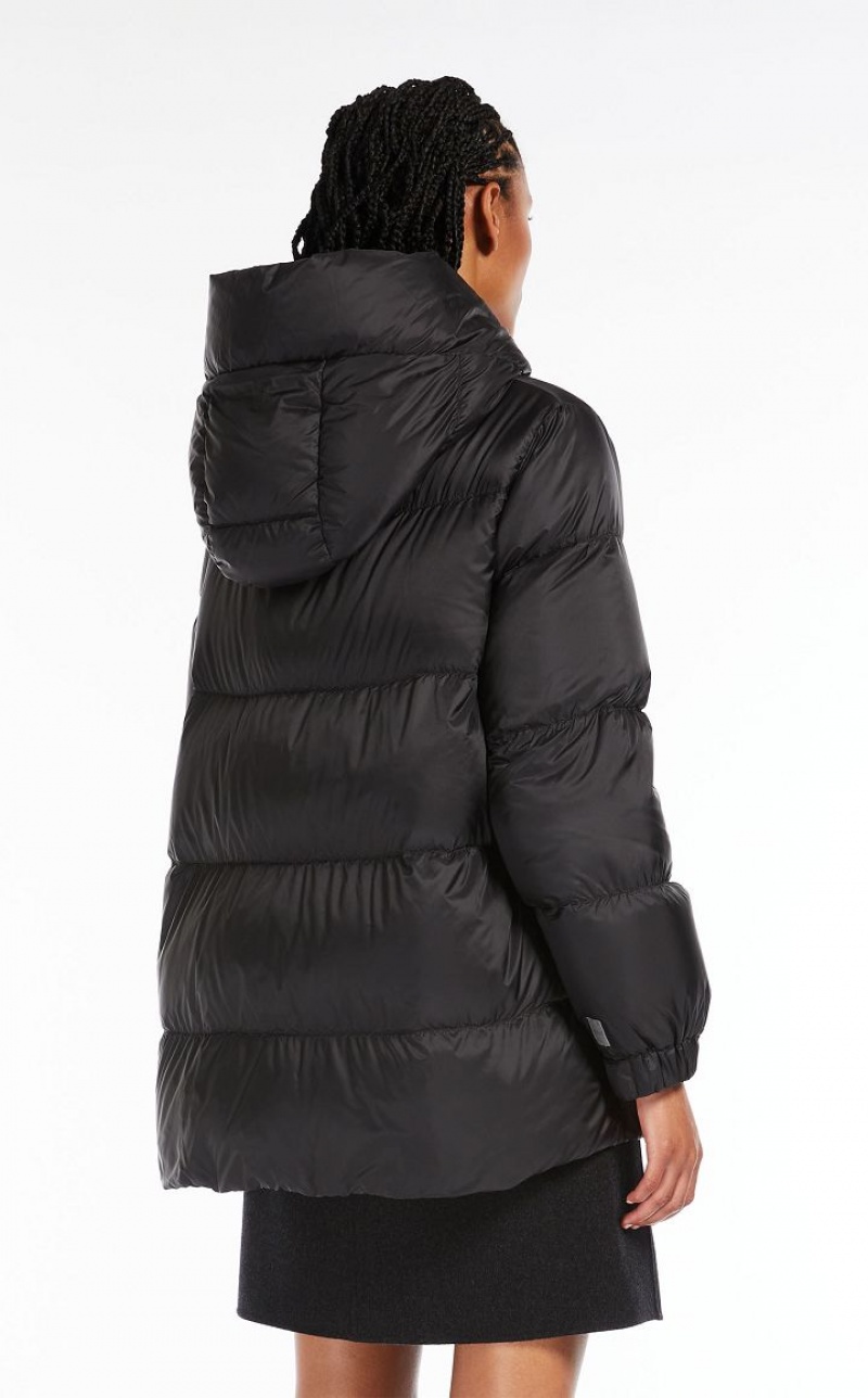 Max Mara Gesteppt Down Jacket In Wasser-resistant Canvas Padded Schwarz | MMR594000