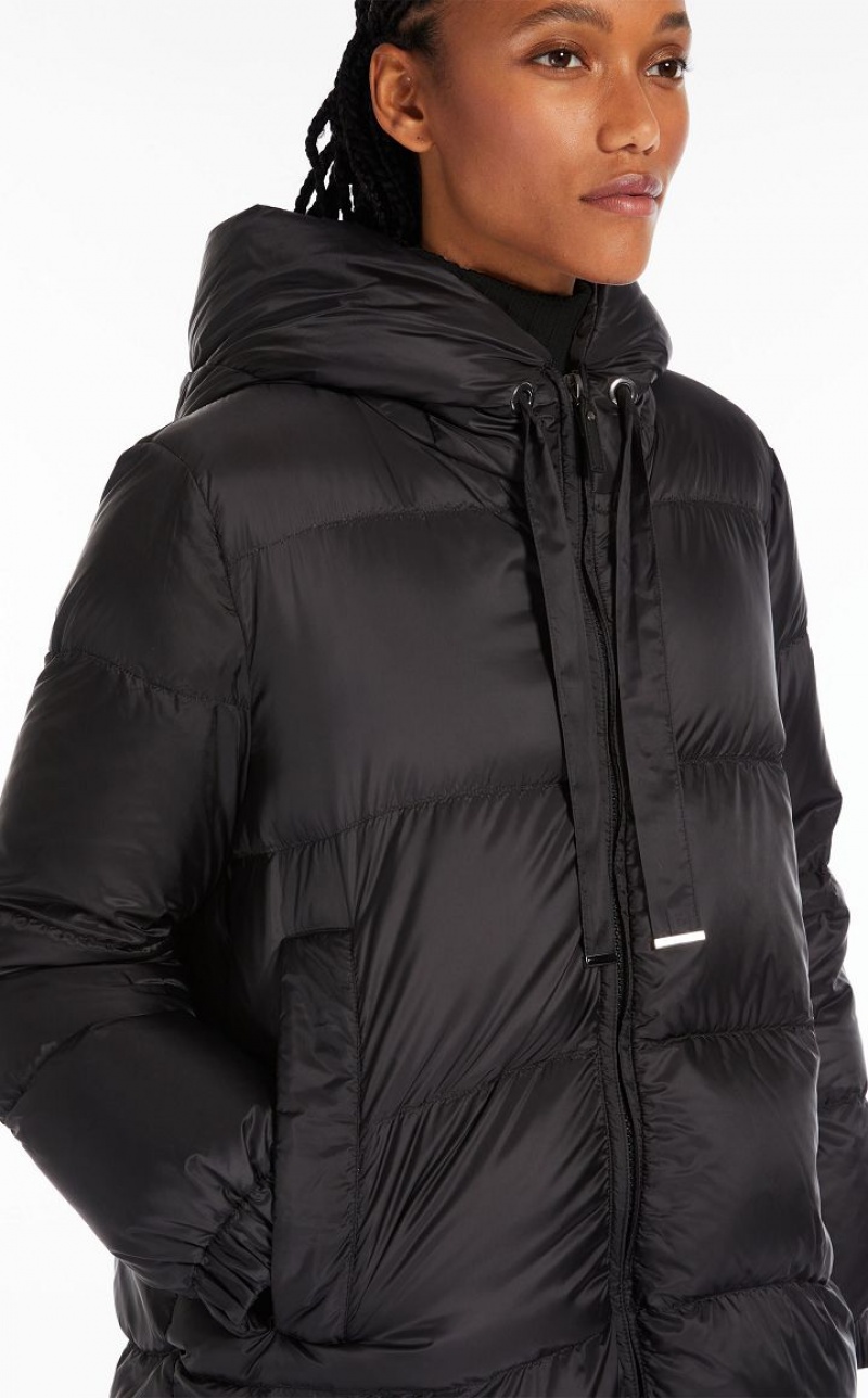 Max Mara Gesteppt Down Jacket In Wasser-resistant Canvas Padded Schwarz | MMR594000